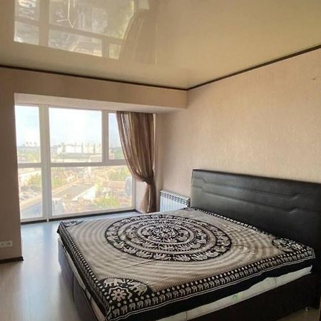 Проспект Мира 35 Апартаменты Kryvyi Rih Exterior photo