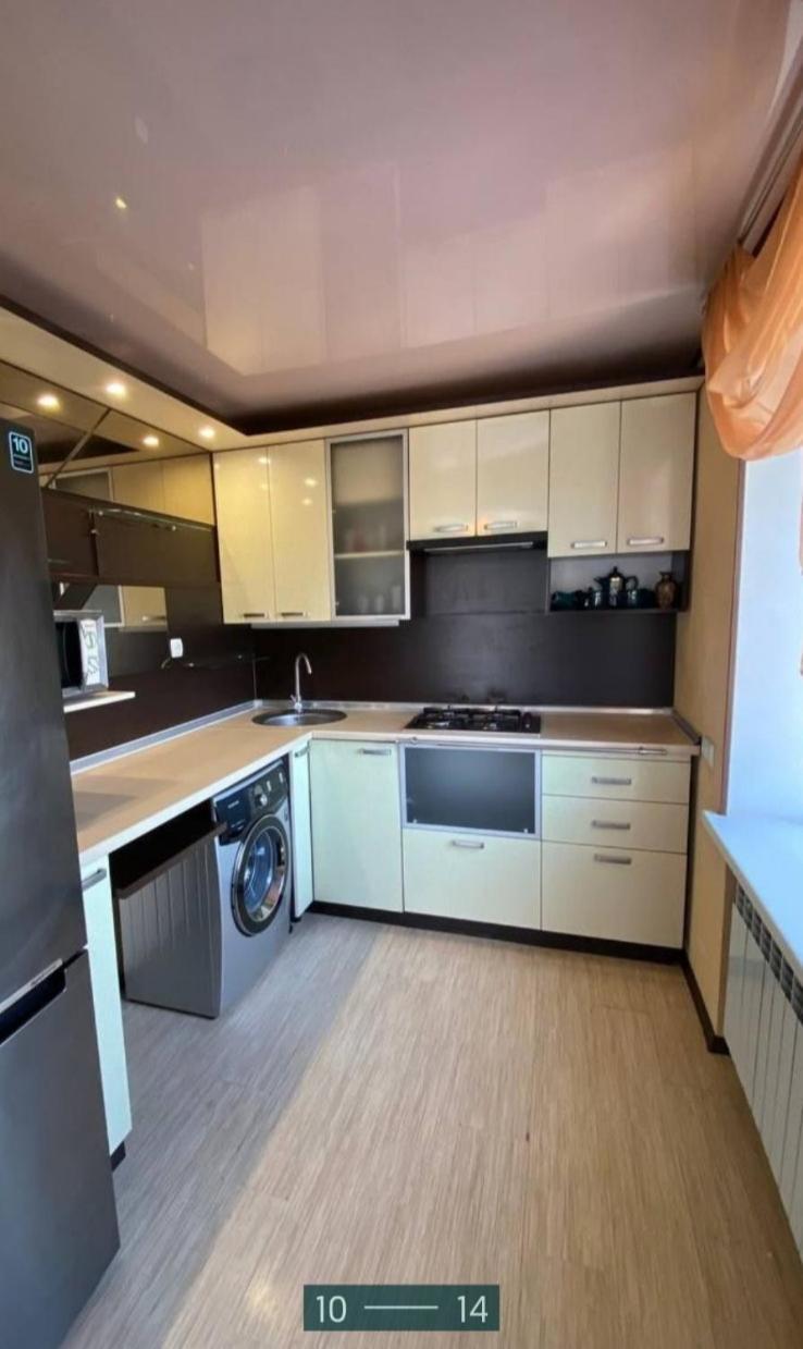 Проспект Мира 35 Апартаменты Kryvyi Rih Exterior photo